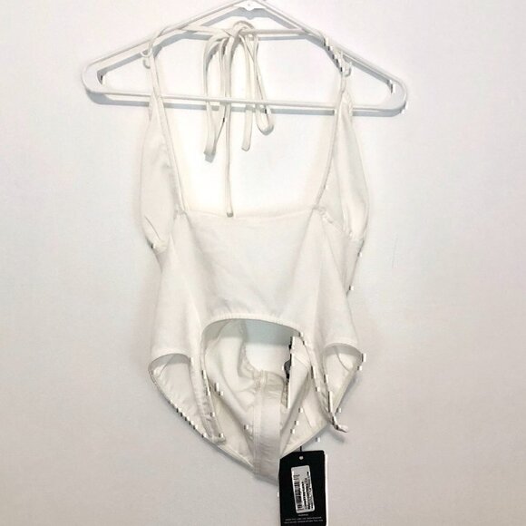 NEW NWT PRETTYLITTLETHING Woven Cross Front Cutout Stirrup Hem Top Cream Ivory 8 - Picture 2 of 12